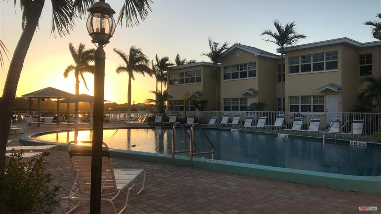 Gulf Coast Gem Private Condo - 2Bed, 1Bath, Sleeps 6, Across The Street From Beach & Gulf, Game Room, Pool Clearwater Beach Ngoại thất bức ảnh